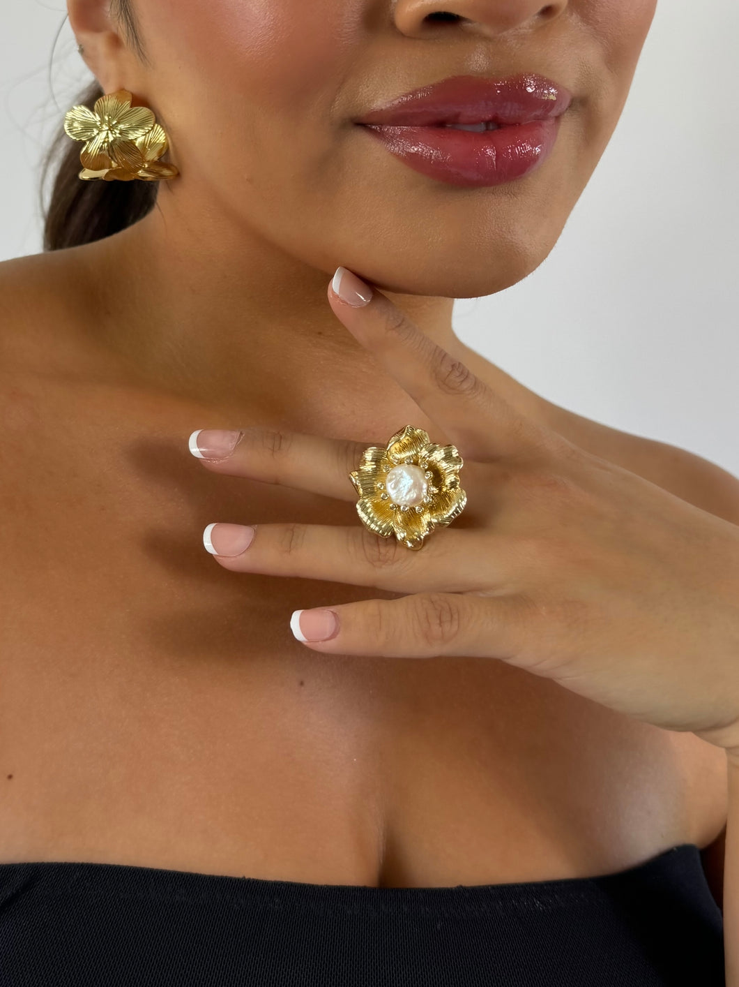 Floral Pearl Sands Ring